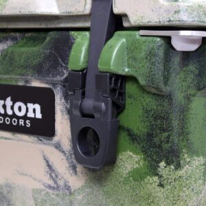 Elkton Outdoors ELK-ICE-20CAMO Heavy Duty Rotomolded Portable 20 Quart Commercial Grade Insulated Hardside Ice Chest Beverage Cooler, Camo