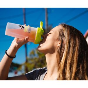 Toynk "#SquatGoals" Plastic Shaker Bottle | Holds 20 Ounces