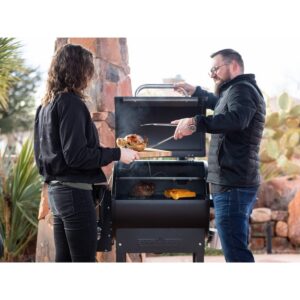 Camp Chef Smoke Pro DLX 24 Pellet Grill
