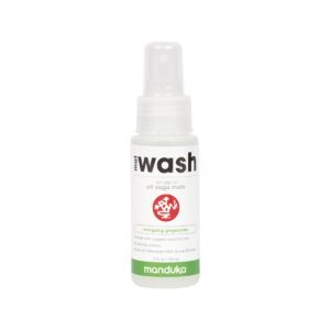 Manduka Welcome Yoga Mat Wash 2pk Citrus and Ginger Grass Scents.