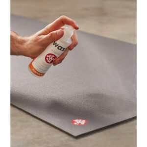 Manduka Welcome Yoga Mat Wash 2pk Citrus and Ginger Grass Scents.