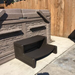 Confer Plastics Resin Multi Purpose Outdoor Non Slip Portable Spa and Hot Tub Handi-Step Deck Patio Steps Accessories, Espresso