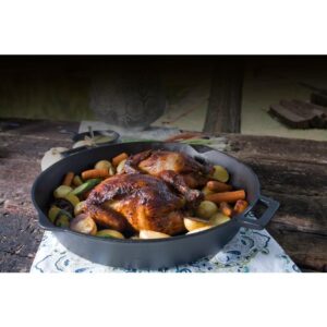 Bayou Classic 16 in. Cast Iron Skillet in Black