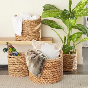 LITTON LANE Round Water Hyacinth and Metal Storage Wicker Baskets (Set of 4)