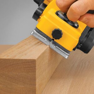 DEWALT 5.5 Amp Corded 3-1/4 in. Portable Hand Planer