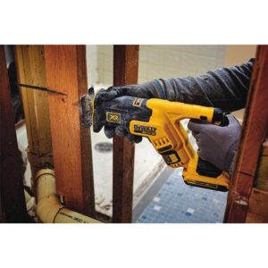 DEWALT 20-Volt MAX XR Cordless Brushless Compact Reciprocating Saw with (1) 20-Volt Battery 5.0Ah & Charger