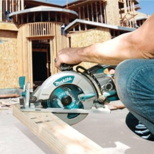 Makita 15 Amp 7-1/4 in. Corded Lightweight Magnesium Hypoid Circular Saw with built in fan and 24T Carbide blade