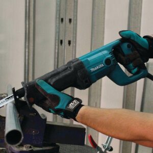 Makita 11 Amp Corded Variable Speed Reciprocating Saw with Reciprocating Saw Blade Assortment Set (6-Piece)