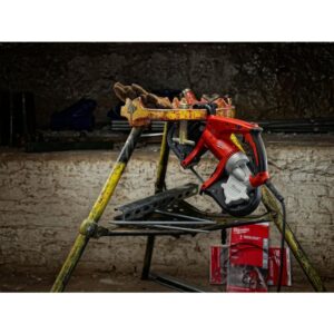 Milwaukee 7 Amp Compact Band Saw