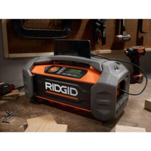 RIDGID 18-Volt Hybrid Jobsite Radio with 18-Volt Lithium-Ion 2.0 Ah Battery and Charger Kit